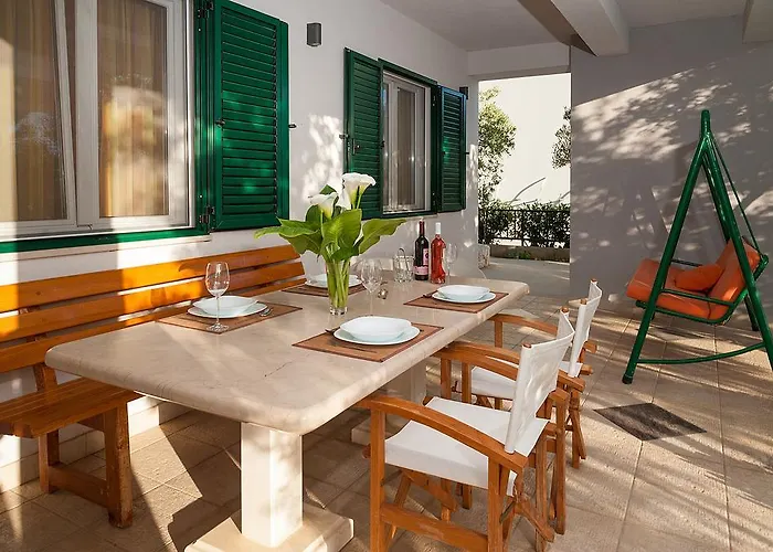 Villa Rogoznica Daire