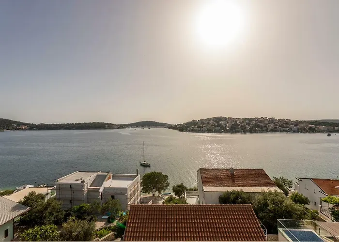 Villa Rogoznica Apartamento *